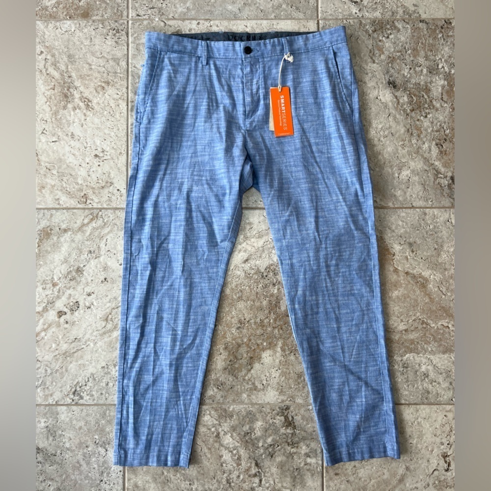 Dockers NWT Alpha Khaki Tapered Fit Supreme Flex Chino Pant, Blue, 36/30